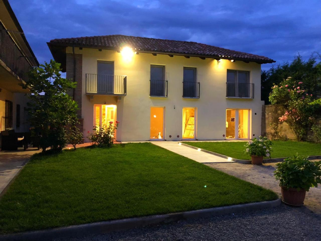 Villa Barbero Alba Langhe Mango Kültér fotó